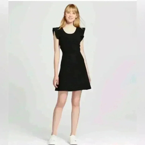 Victoria Beckham For Target Black Ruffle Sleeve Sweater Knit Mini Dress Size S - Picture 1 of 4